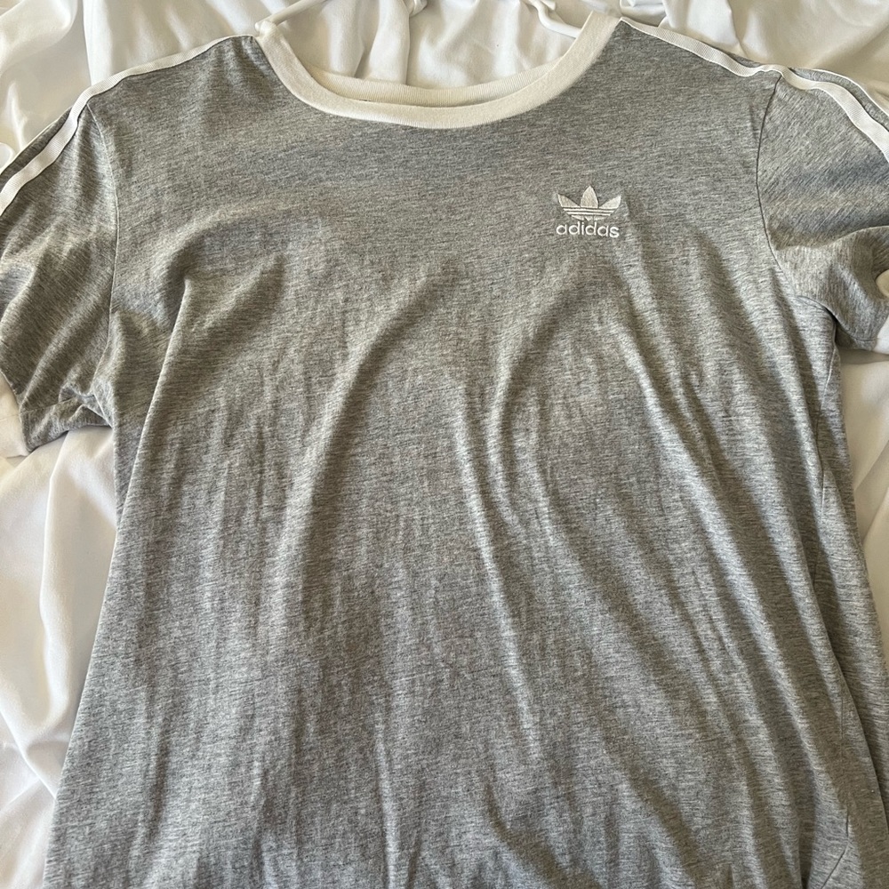 Adidas, small, grey tee